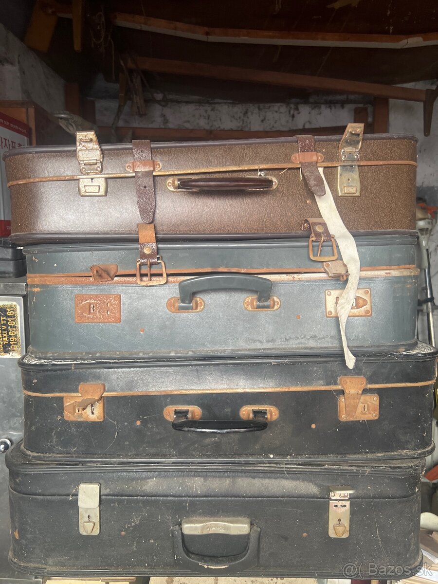 Kufor retro 1 kus 11€ - 2