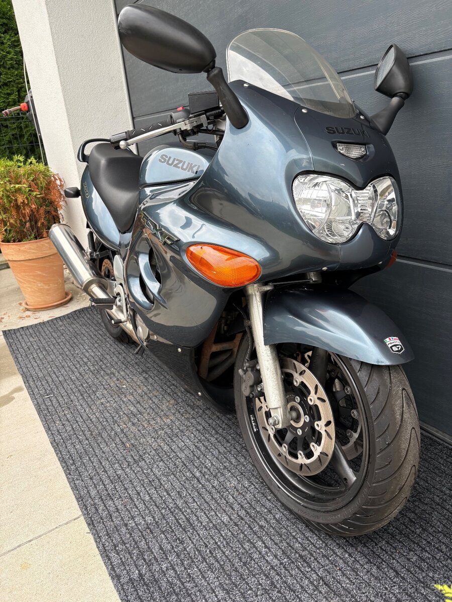 Suzuki GSXF 750 - 2
