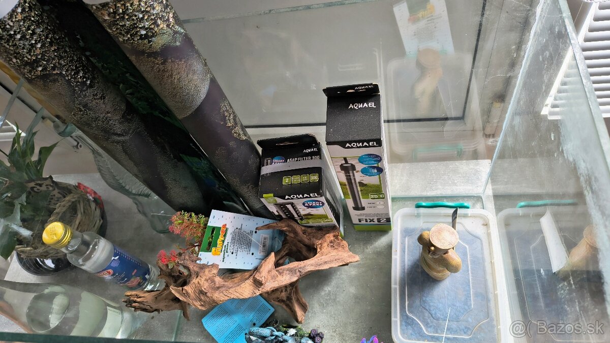 Predám menšie akvárium s vybavením - 2