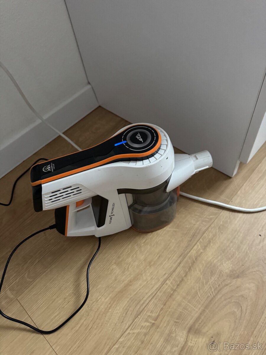 Tyčový vysávač Eta - 2