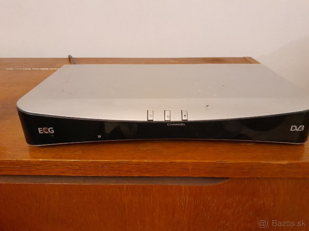 Televízor Orava 445 - 2