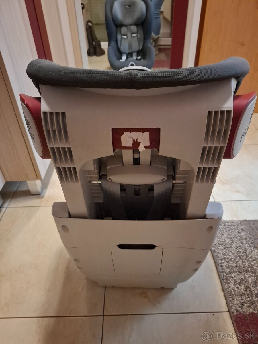 Autosedacka Britax römer - 2