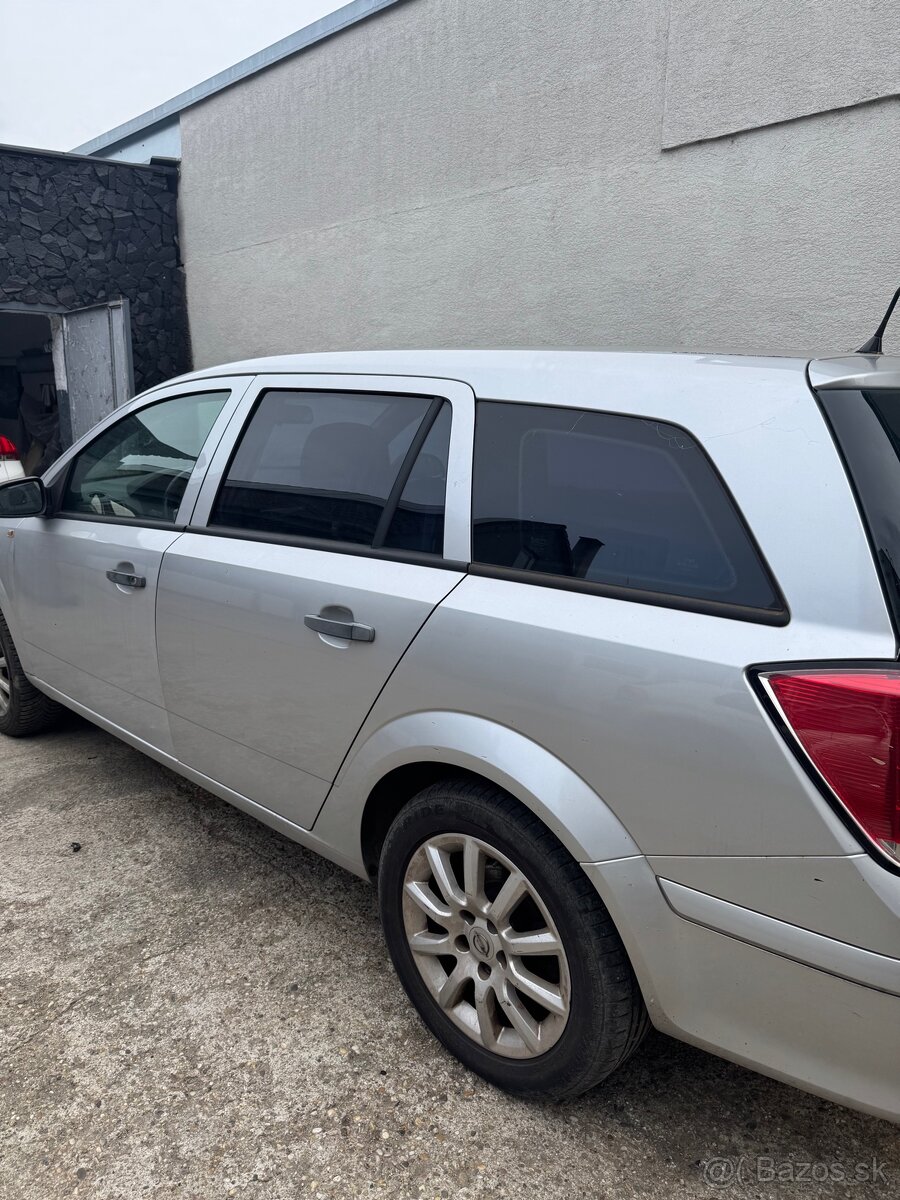 Opel Astra - 2