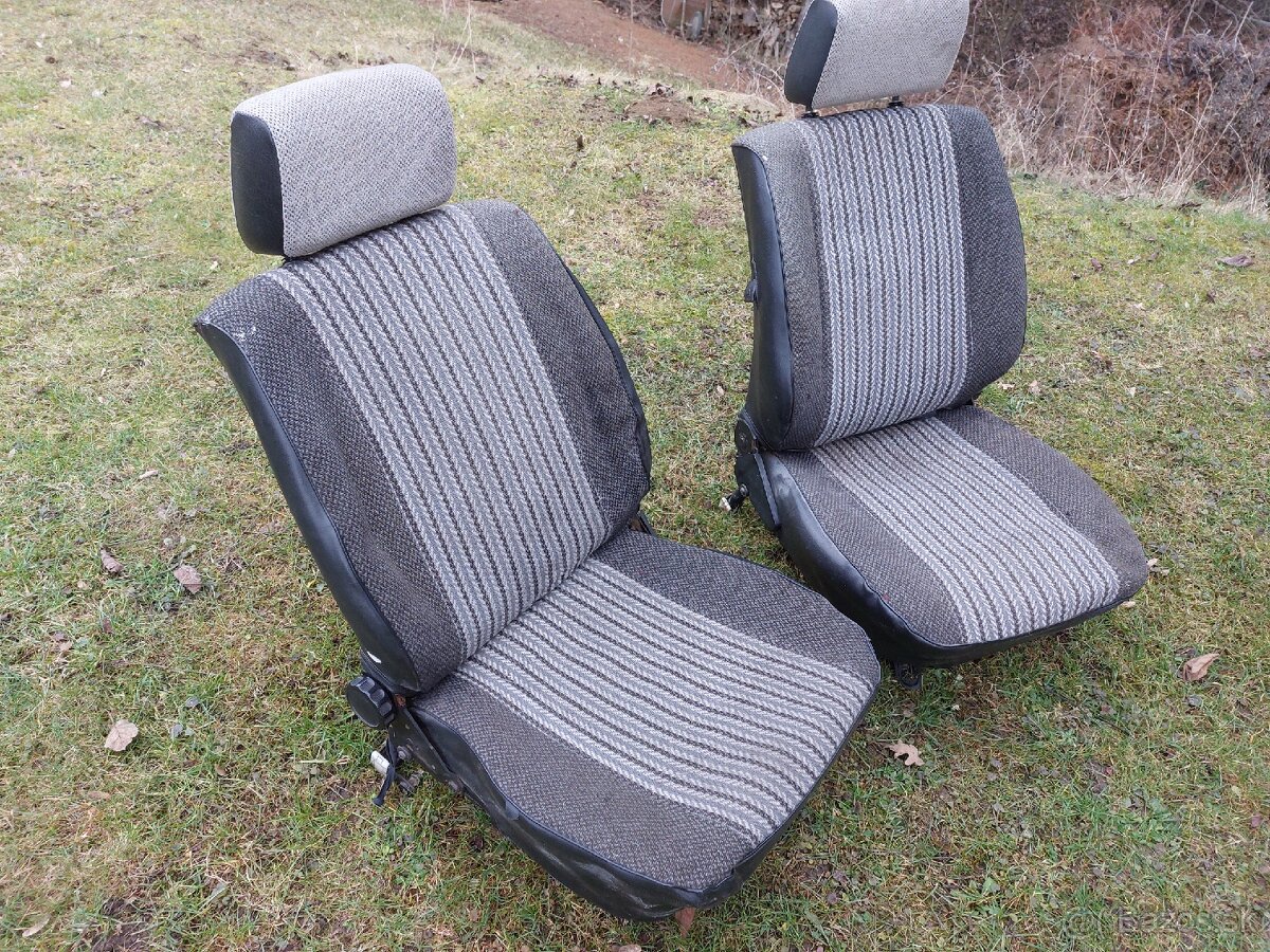 Golf mk1 sedadlá - 2