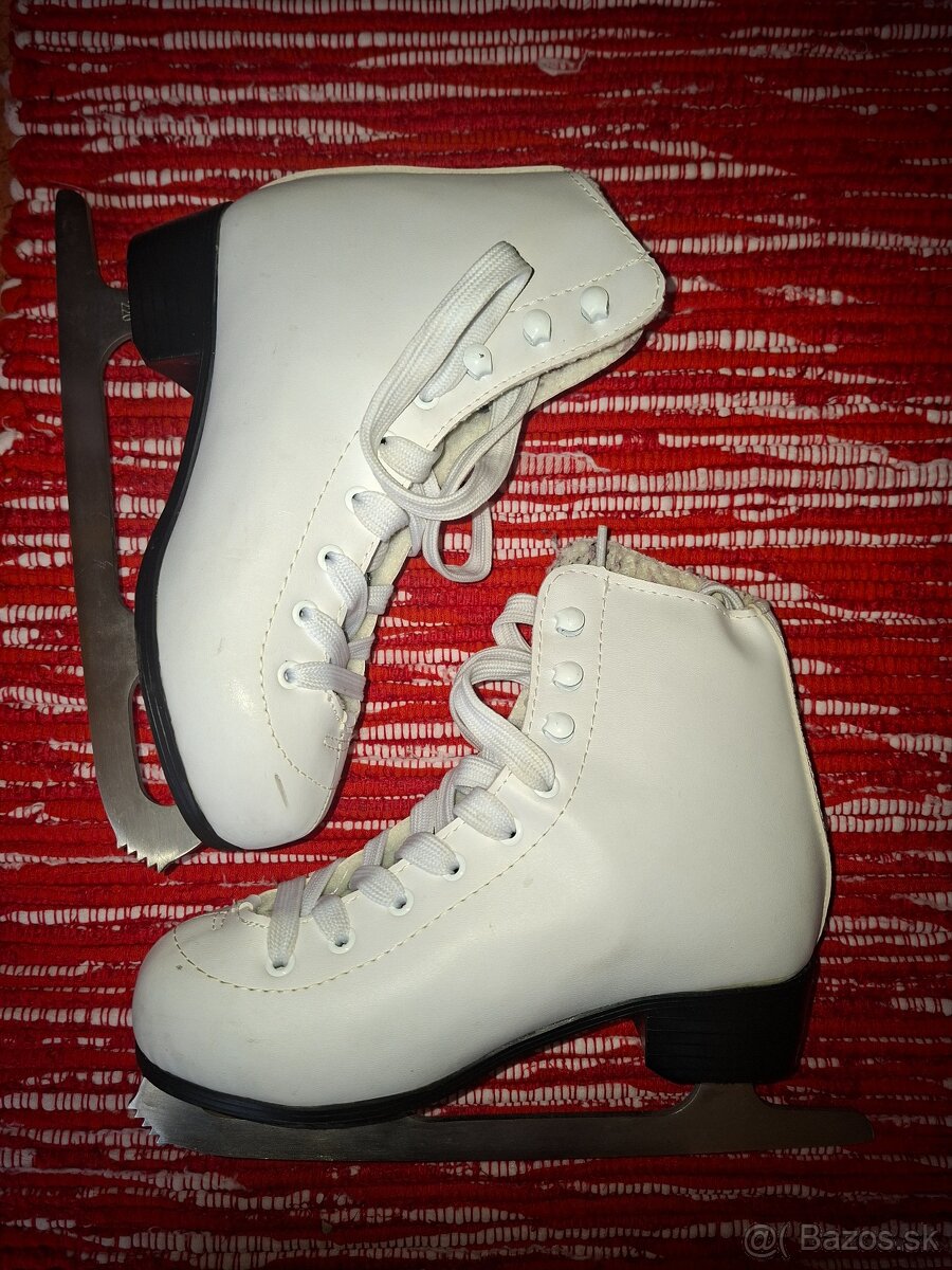 Predam dievčenské korčule vel.35 - 2
