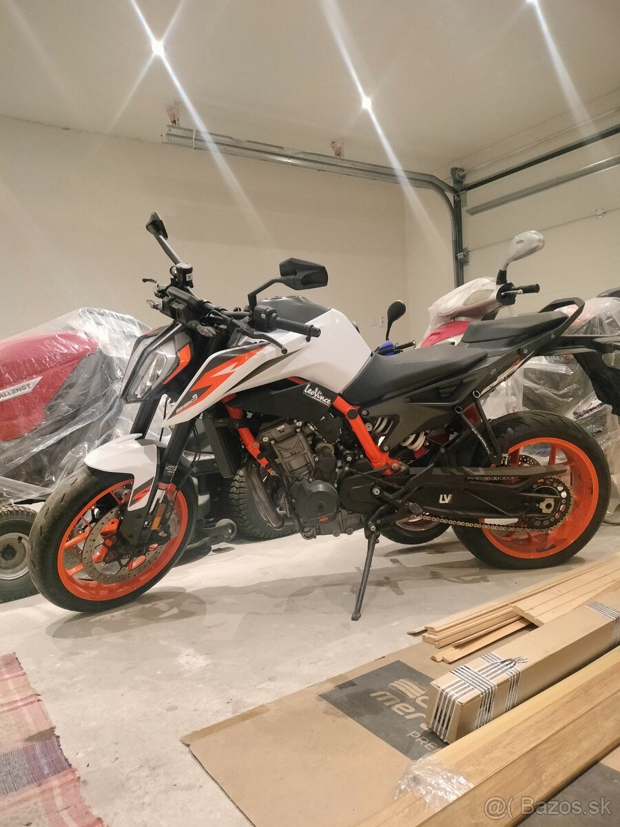 KTM 890 duke - 2