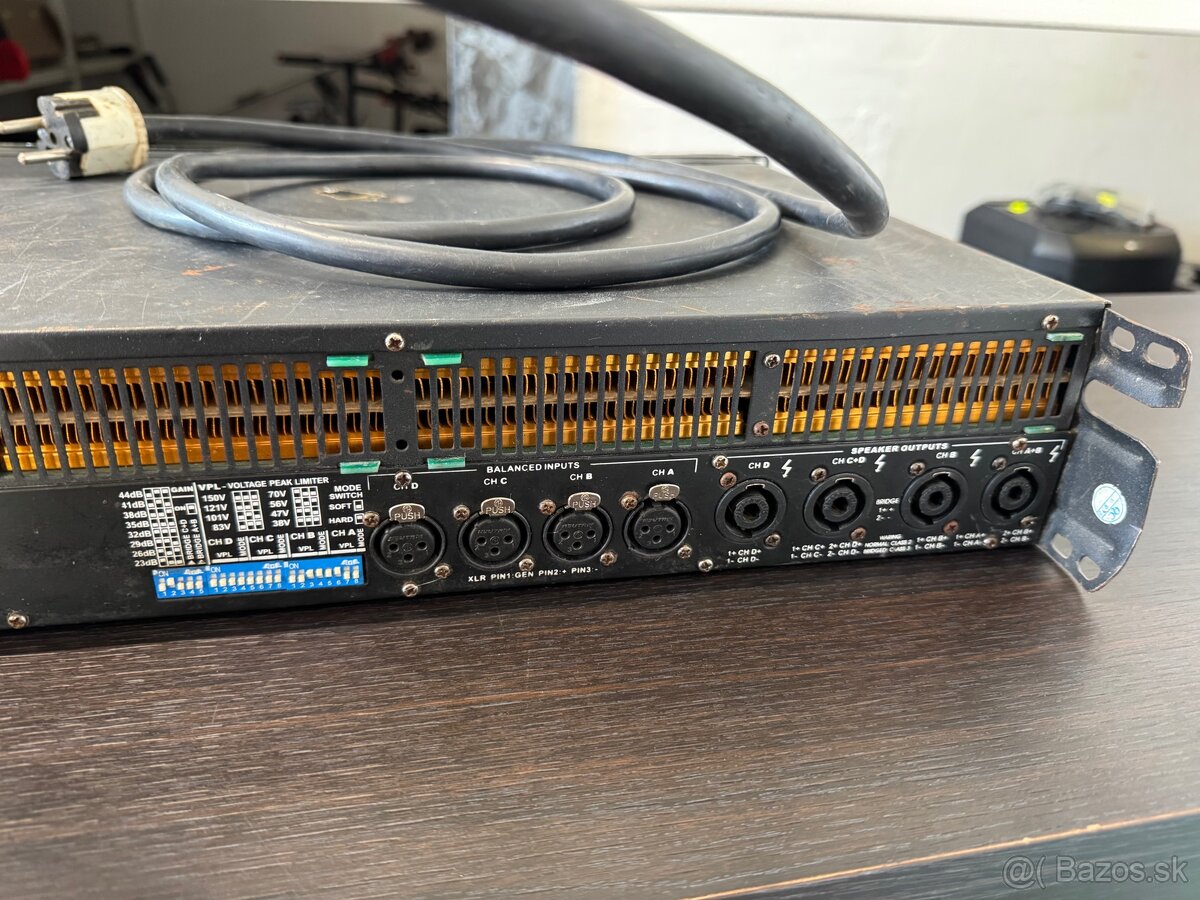 Zosilňovač FP 10000Q - 2