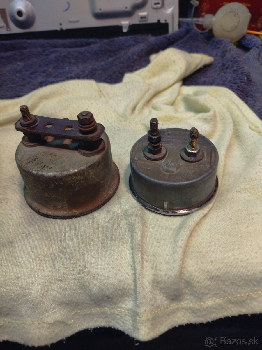 Lada,moskvič budiky - 2