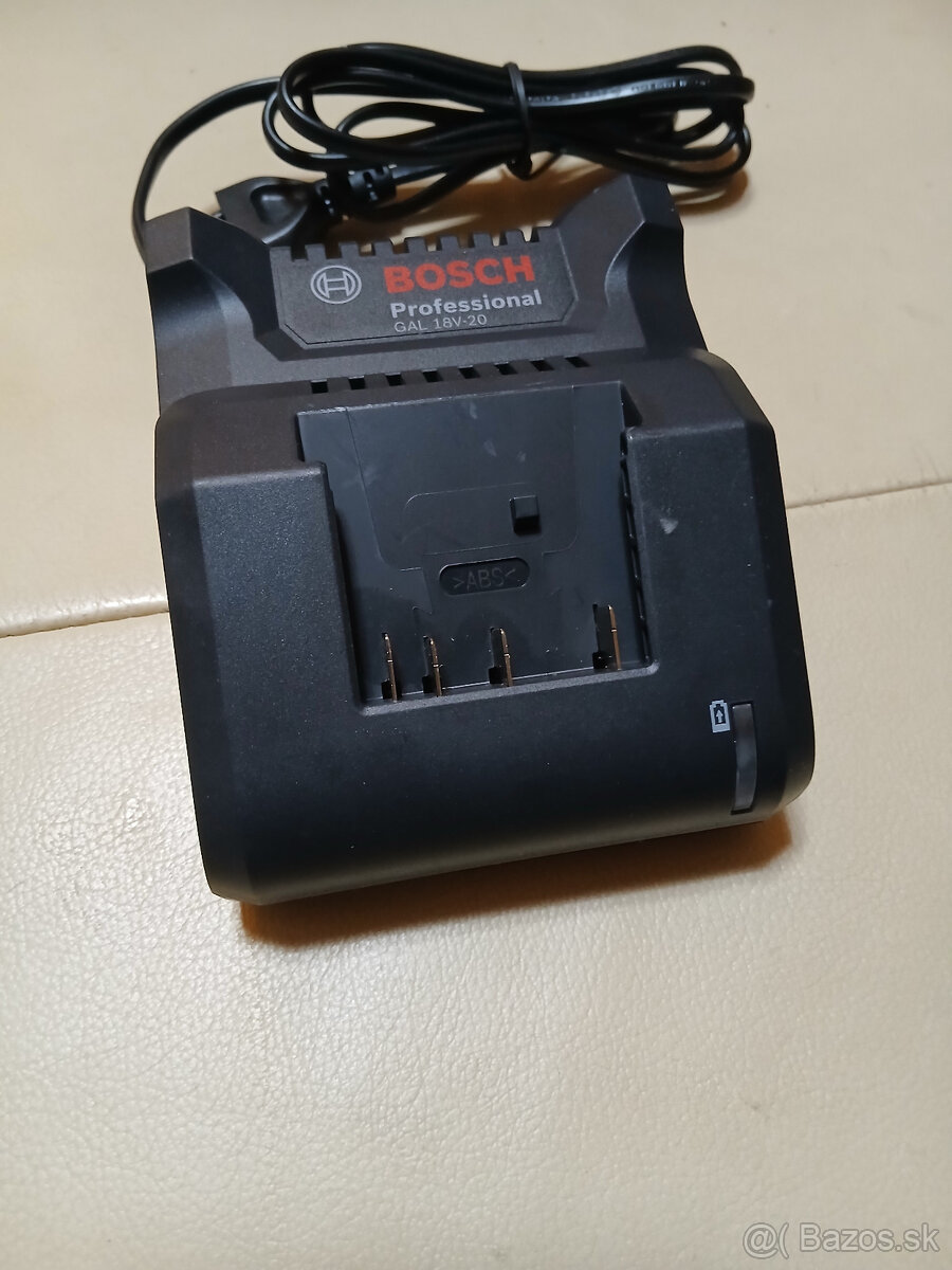 Predam Novu nabijacku Bosch GAL 18V-20 - 2