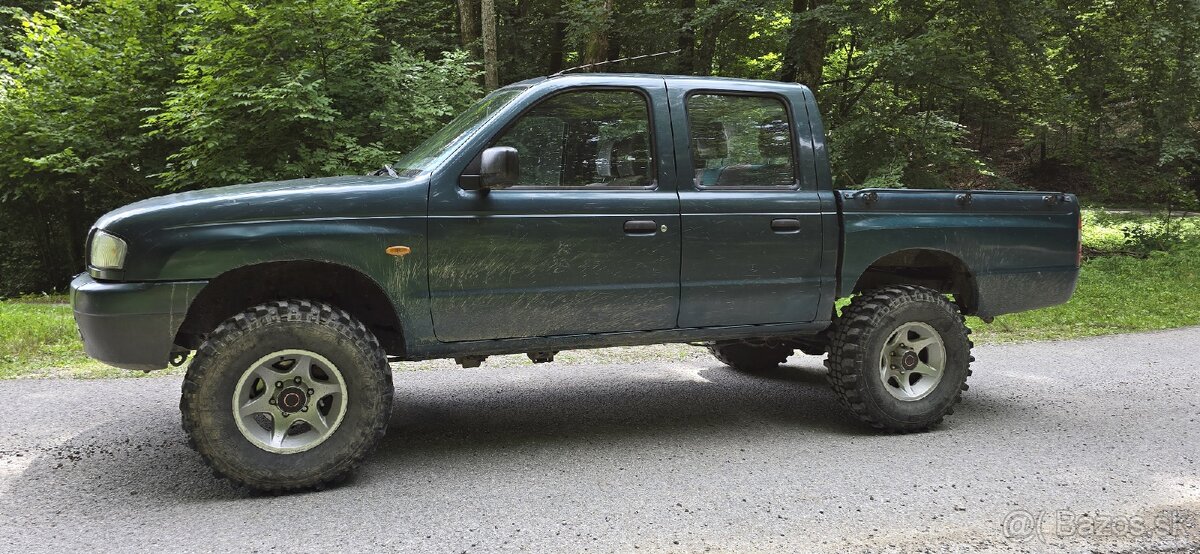 Mazda B2500