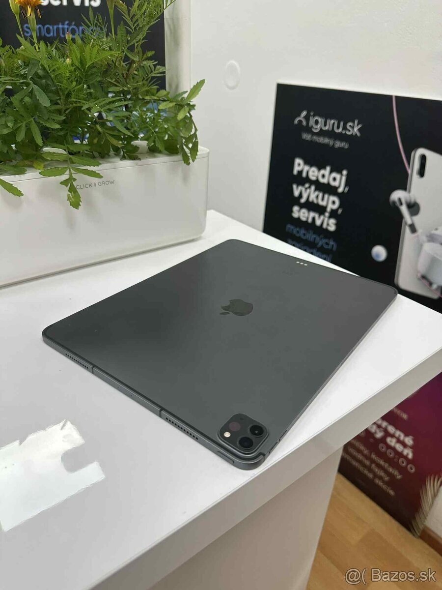 Apple iPad Pro 12.9″ Cellular (5. generácia, M1) - 2