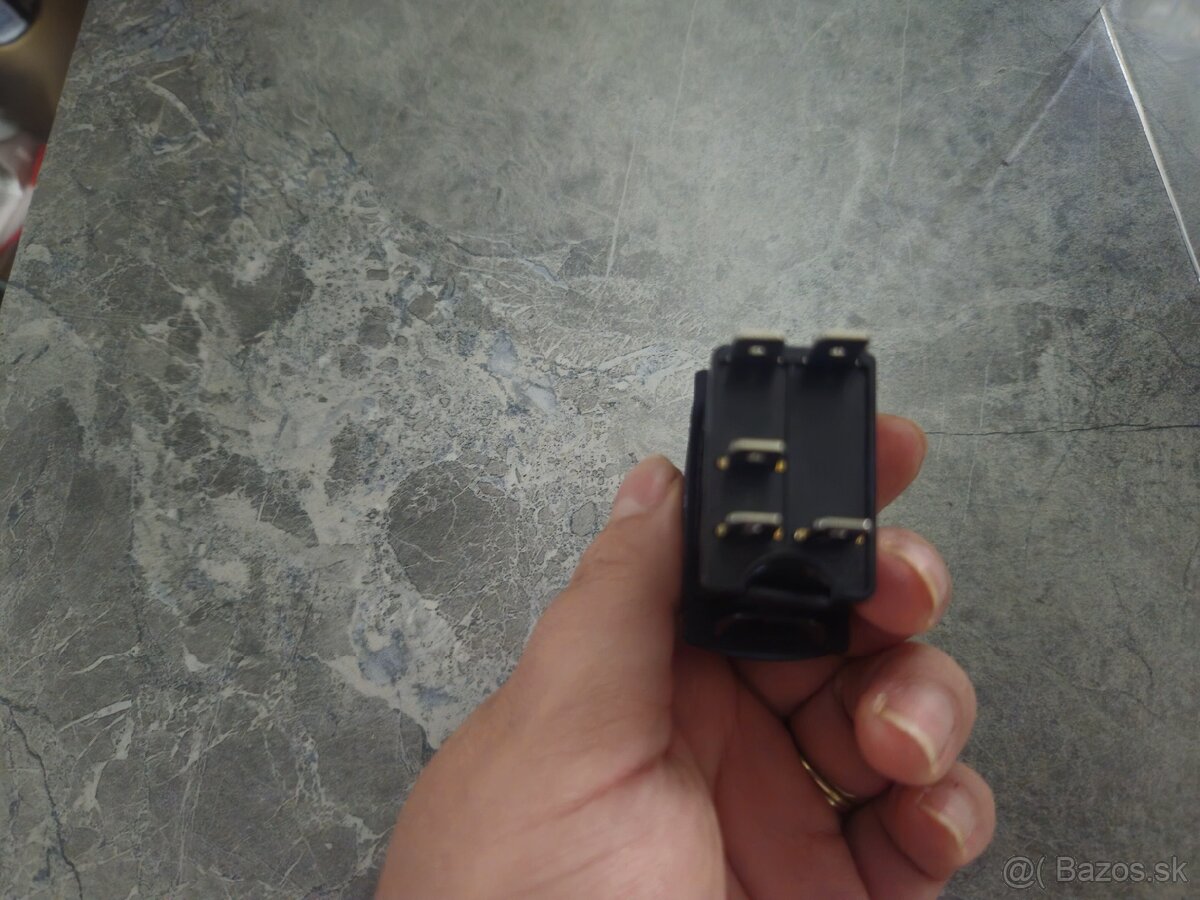 Rocker spínače - 2