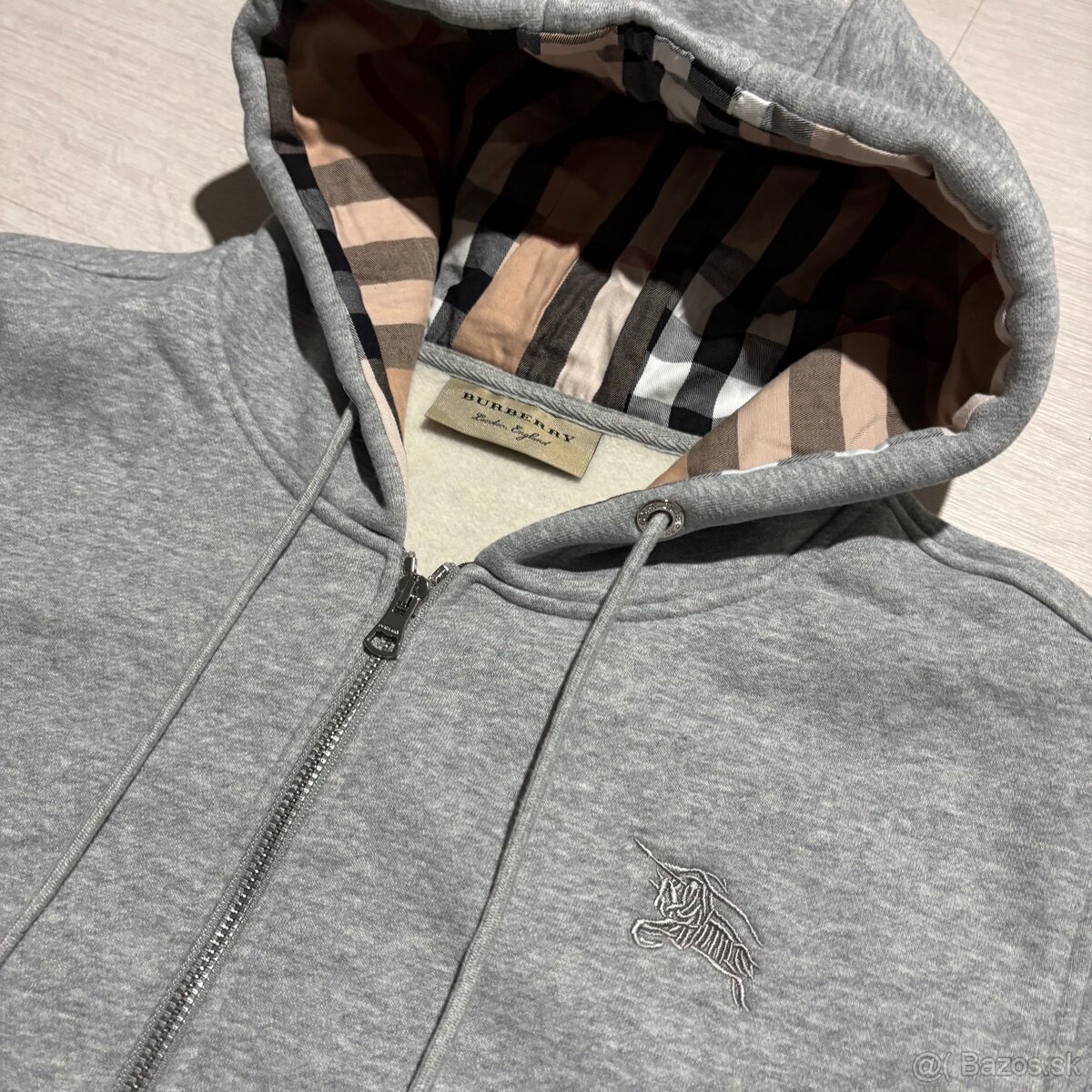 Predám Burberry Mikinu - 2
