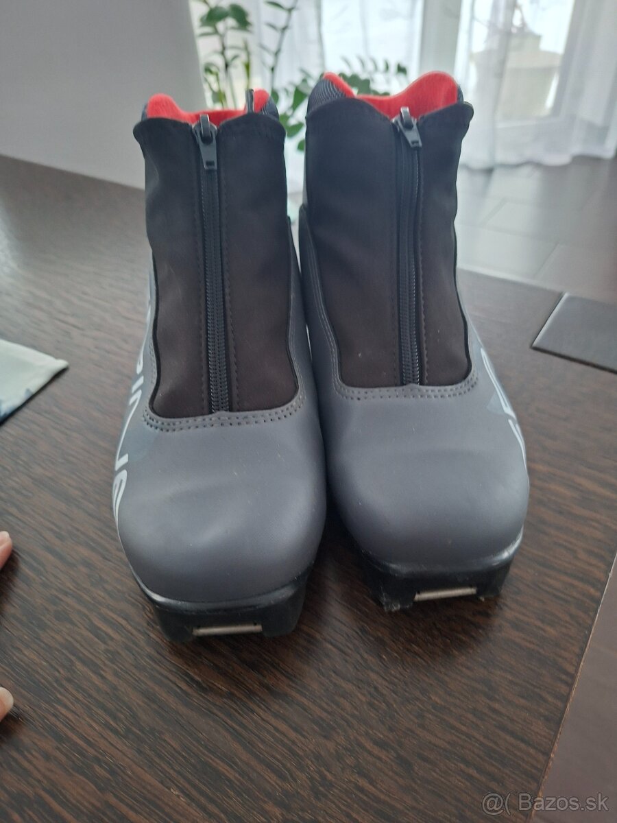 Topanky na bežky 37 - 2