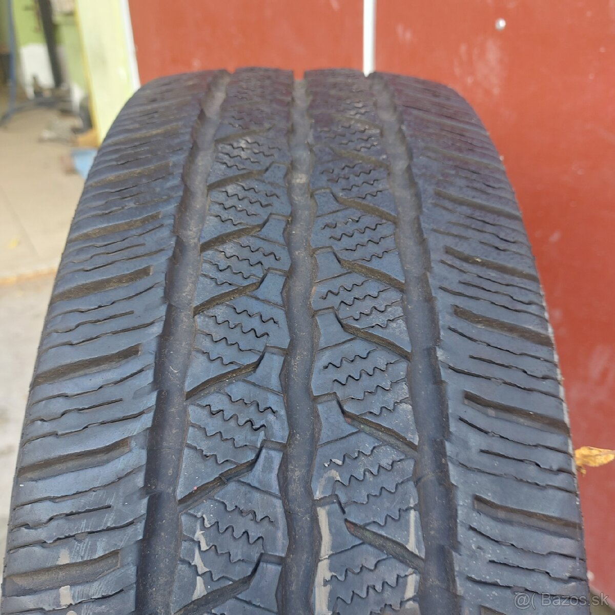 Predám zimne pneumatiky na dodávku - 2