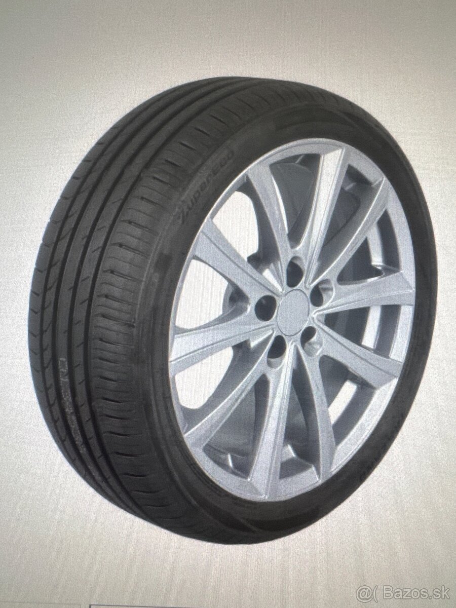 215/55R17 93V Trazano - 2