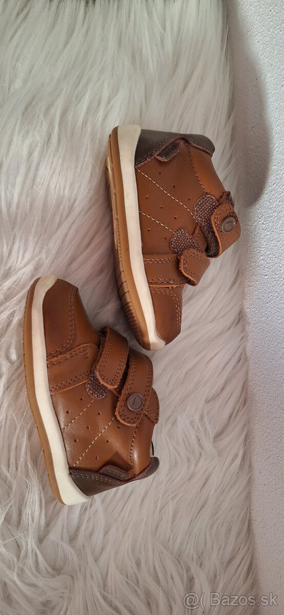 Chlapcenske topanky-19-mayoral - 2