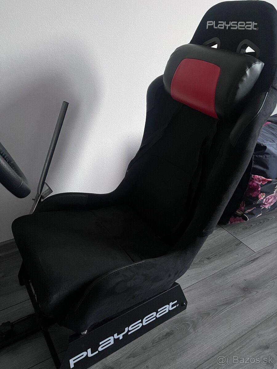 Simrace setup Playseat evolution + Logitech G923 - 2