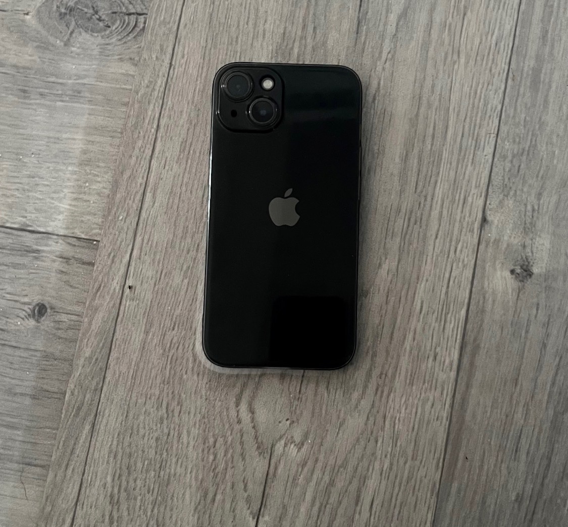 Predam iphone 13 128 gb - 2