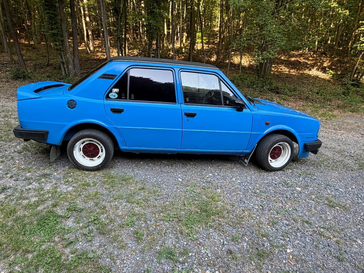 Škoda 105l - 2