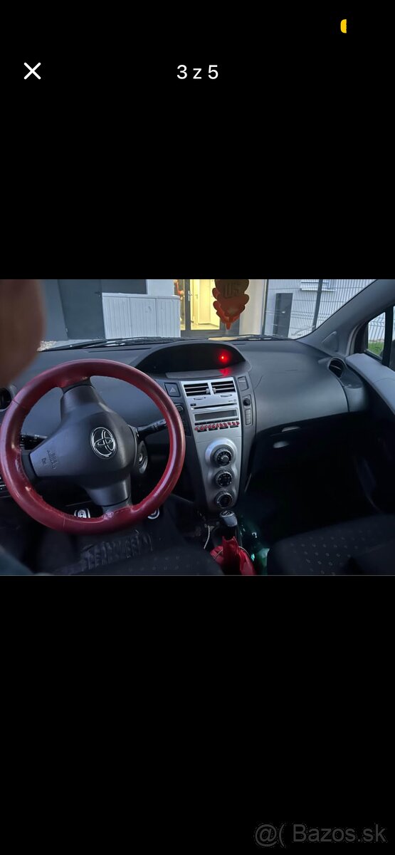 Toyota yaris 2008 1.3 Benzín Km:3000 000 - 2