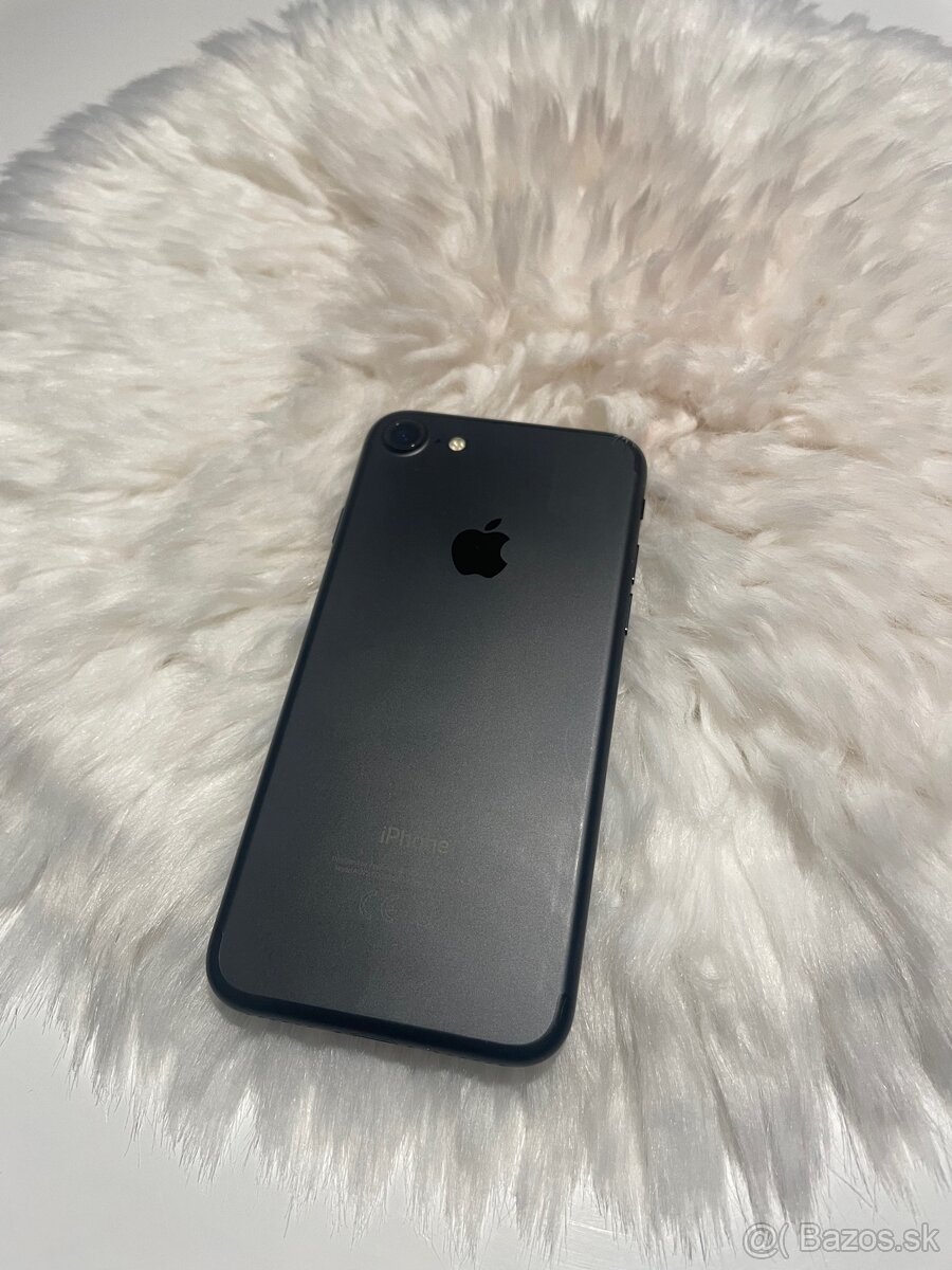 iPhone 7 94% batéria - 2