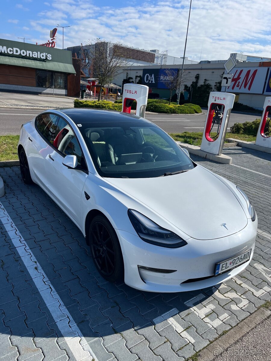 Tesla model 3 long range refresh - 2