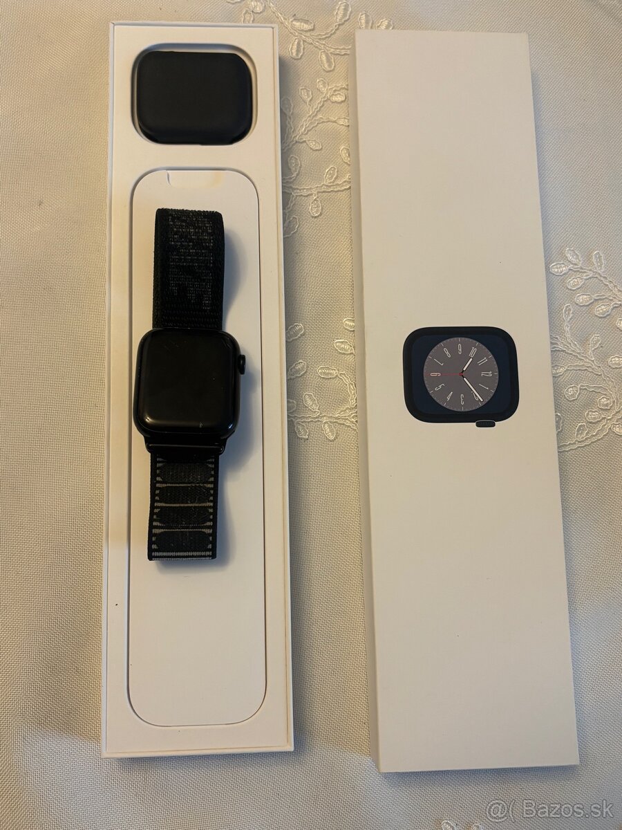 Apple Watch 8 45mm - 2