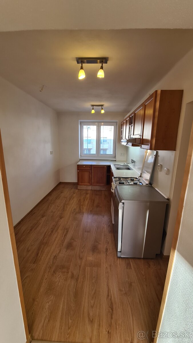 2-izbový byt, 61m² s balkónom - Staré sídlisko - 2