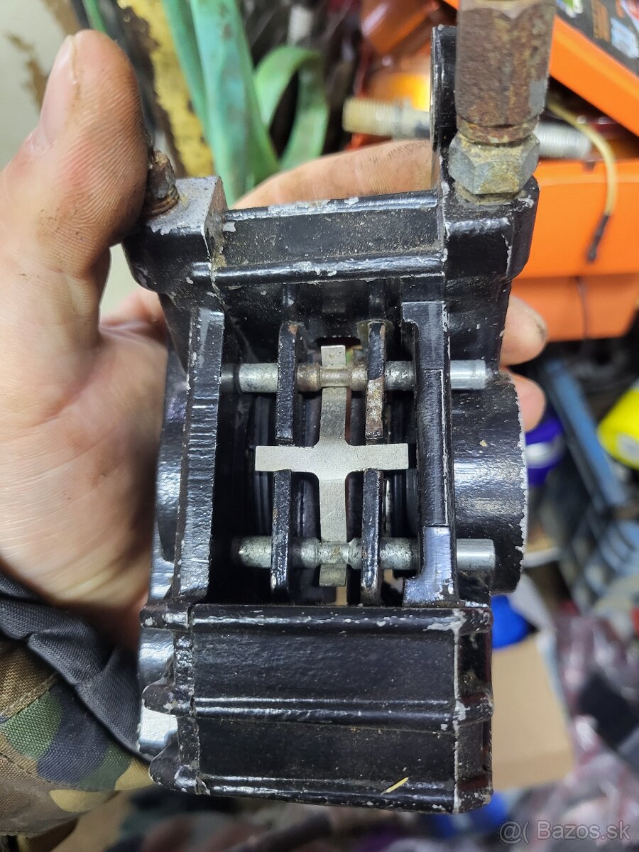 Brzdový strmen na MZ 150 etz - 2