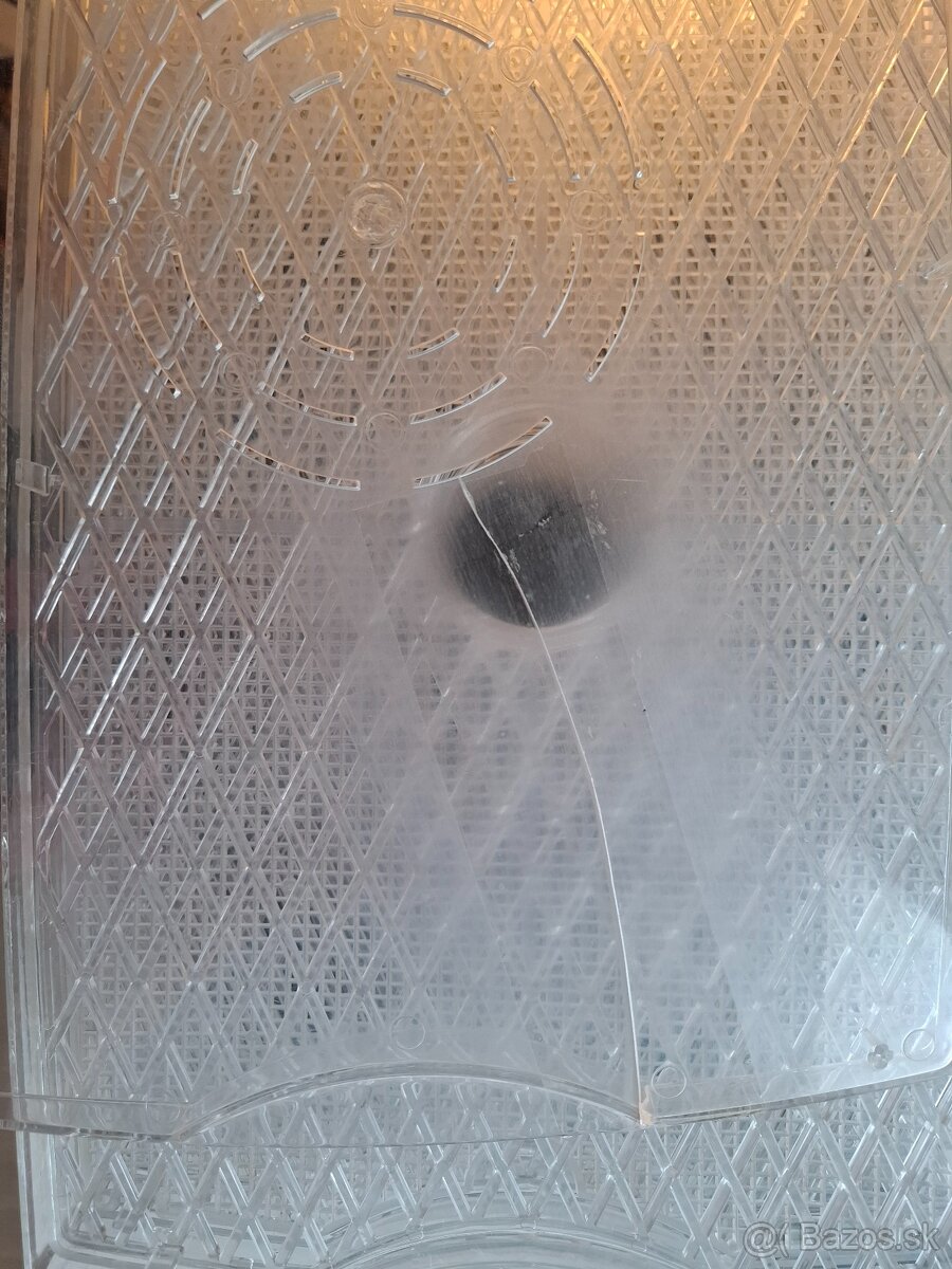 Klarstein sušička na ovocie a bylinky. - 2