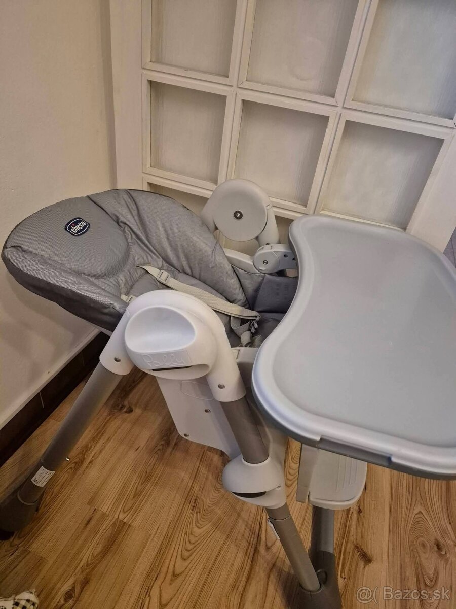 Jedálenská stolička - 2