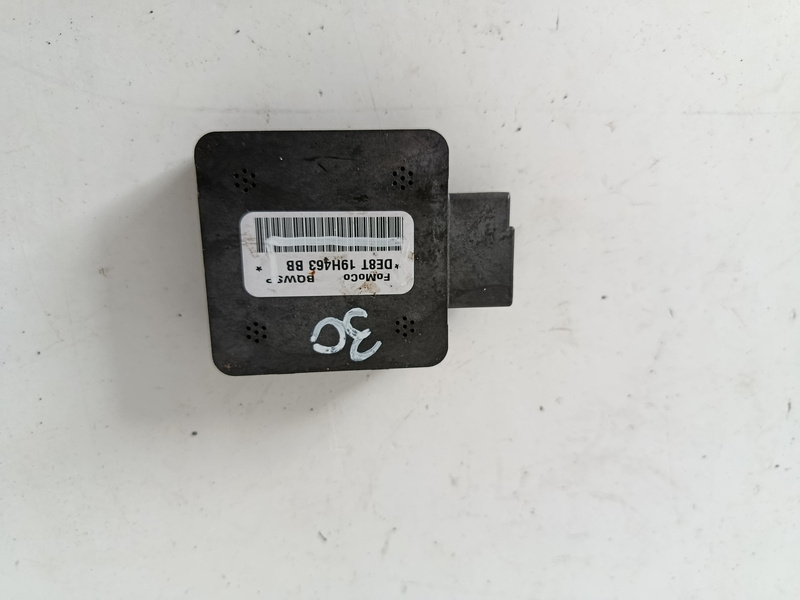 RJ modul anteny fiesta mk7 de8t19h463bb 30€ - 2