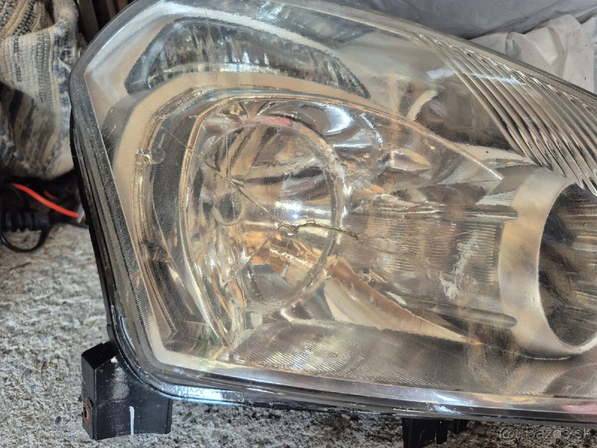 NISSAN QASHQAI svetlá predné - 2