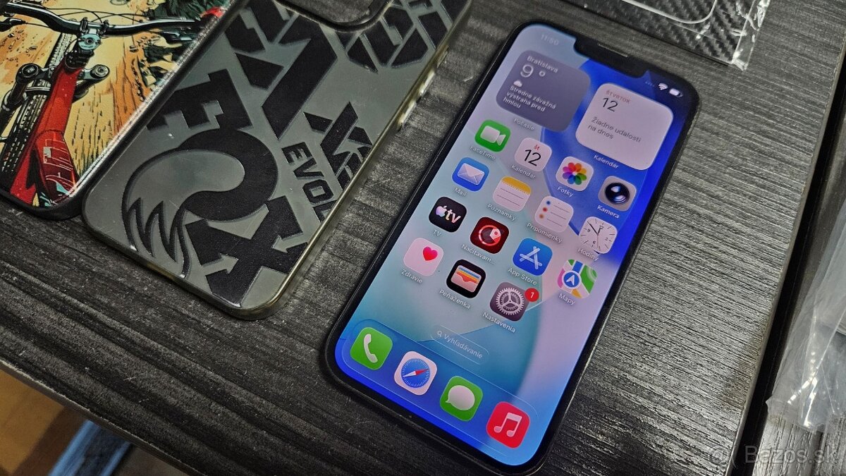 Apple iPhone 13 Pro 128GB - bat. 90% + príslušenstvo - 2