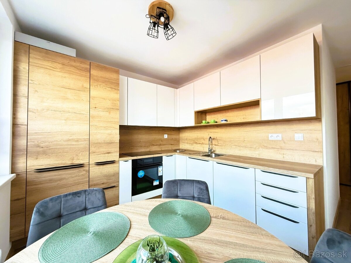 PRENÁJOM 4-izbový byt Poprad-Západ - 2