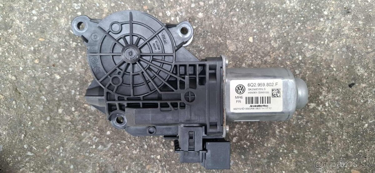 Ľavý+pravý predný motorček sťahovania okna Škoda Fabia 2 - 2