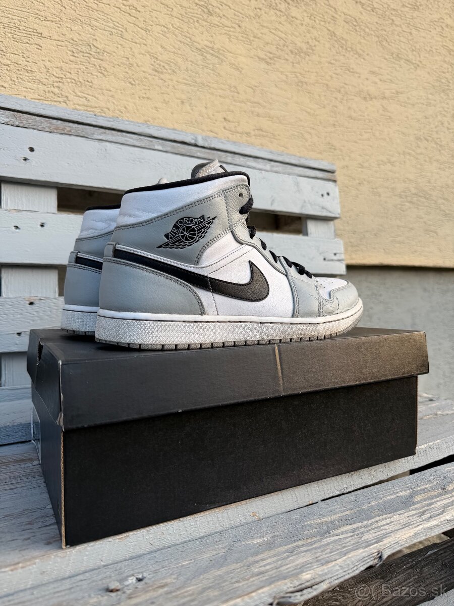 Air Jordan 1 Light Smoke Grey - 2