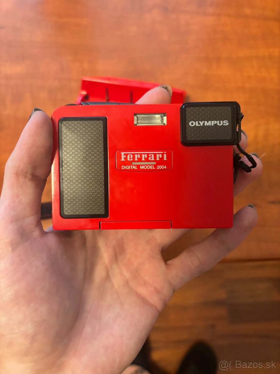 Olympus Ferrari Digital Model 2004 – limitovaná edícia - 2
