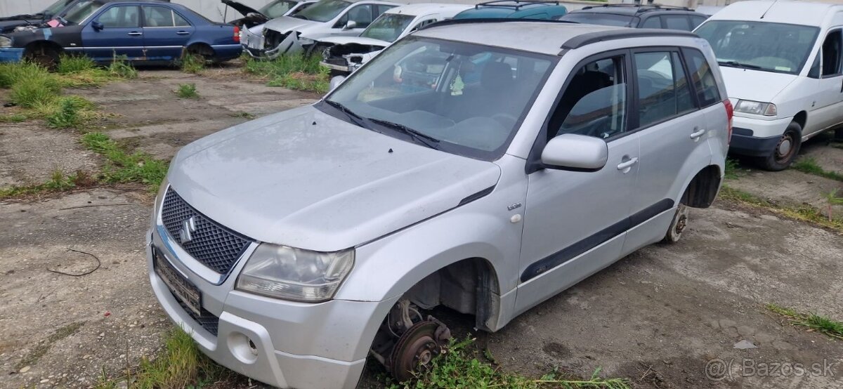 Lacno rozpredám Suzuki Grand Vitara JT na náhradné diely - 2