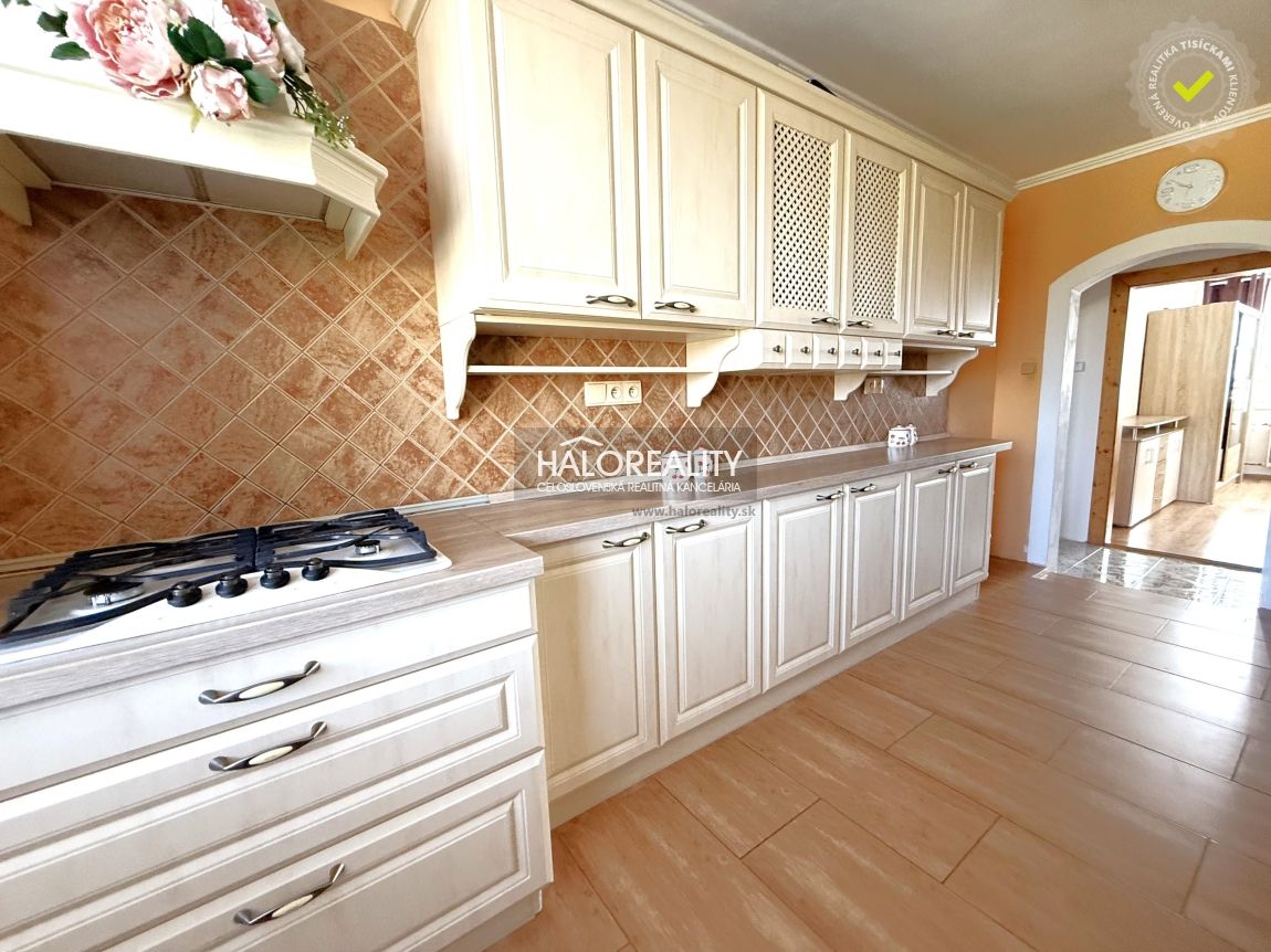 HALO reality - Predaj, trojizbový byt Tekovské Lužany, kvali - 2