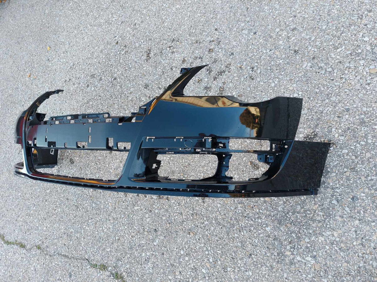 Volkswagen Passat B6 nárazník - 2