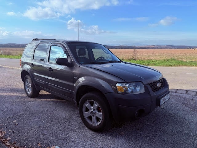 Ford Maverick 3.0i LPG 4x4 Automatik, jazdené - 2