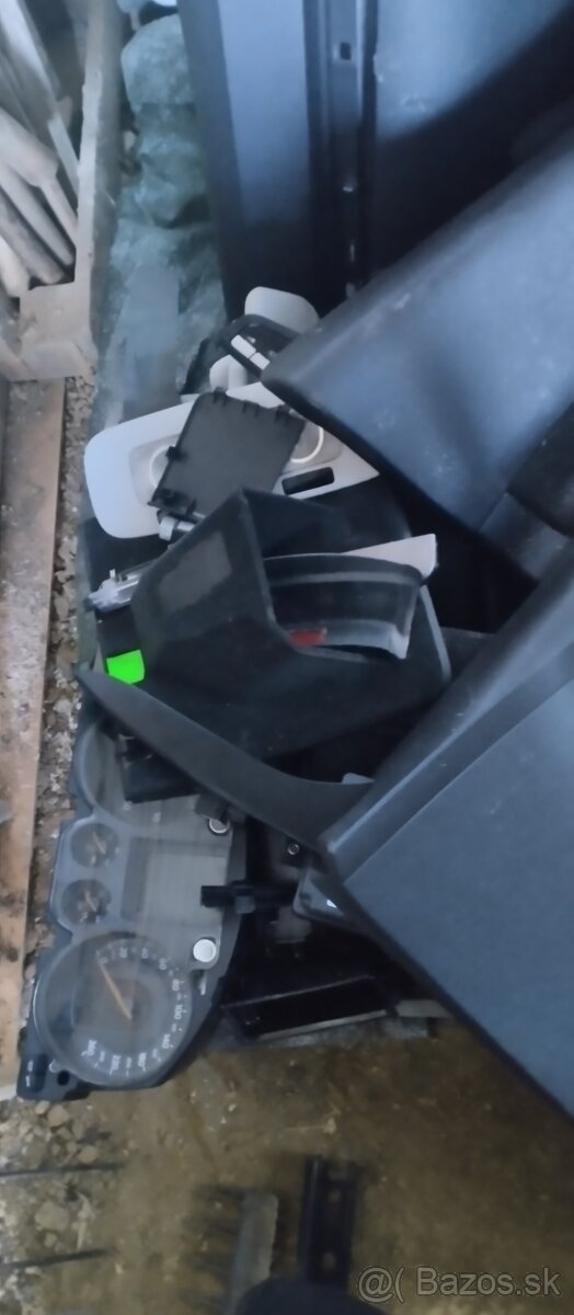 Náhradné diely - 2