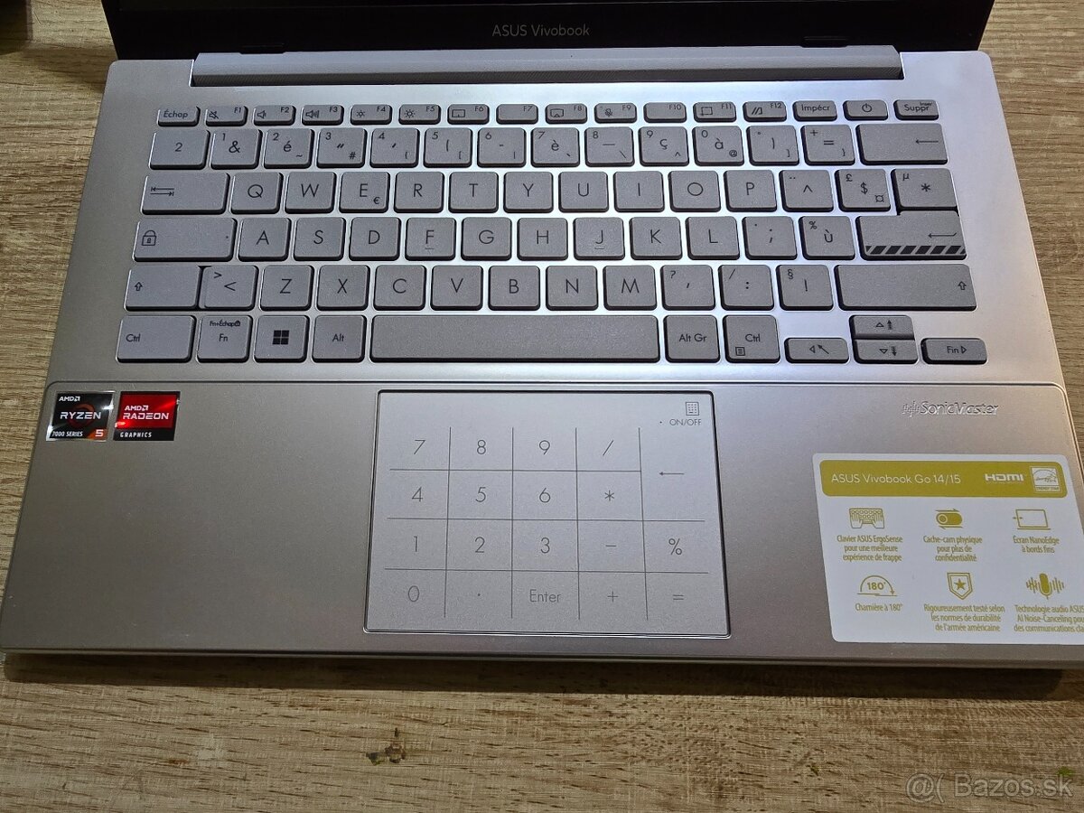 Asus Vivobook 14 Go model 2024 s procesorom AMD ryzen 5 7 ge - 2