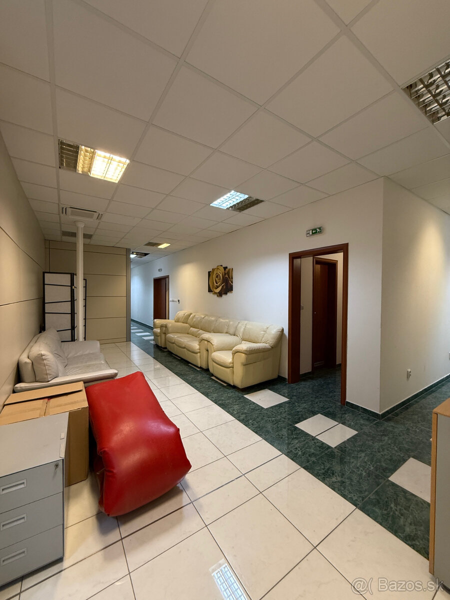 Prenájom 144m2 kancelária a 66 m2 nebytový priestor - 2