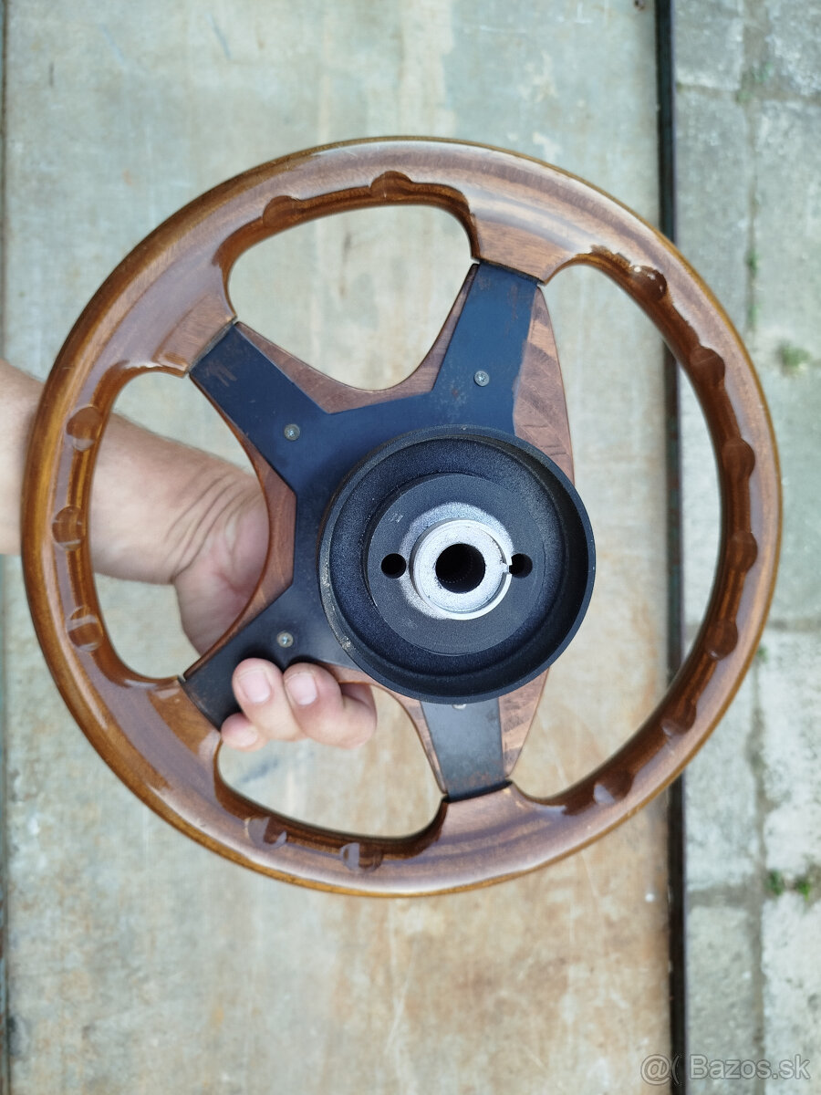 Drevený retro volant - 2