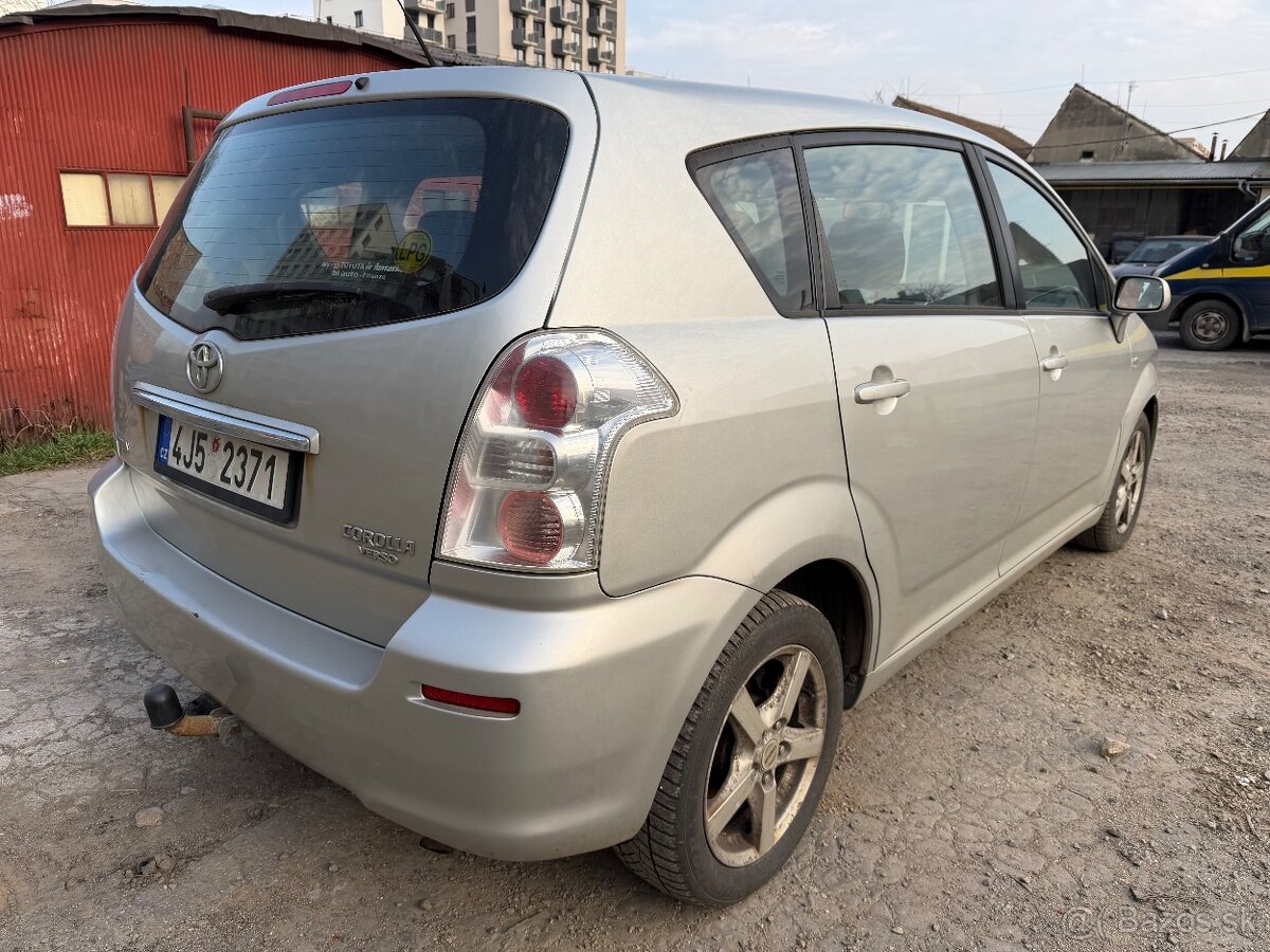 Toyota Corolla Verso 1.8 VVTI - 2