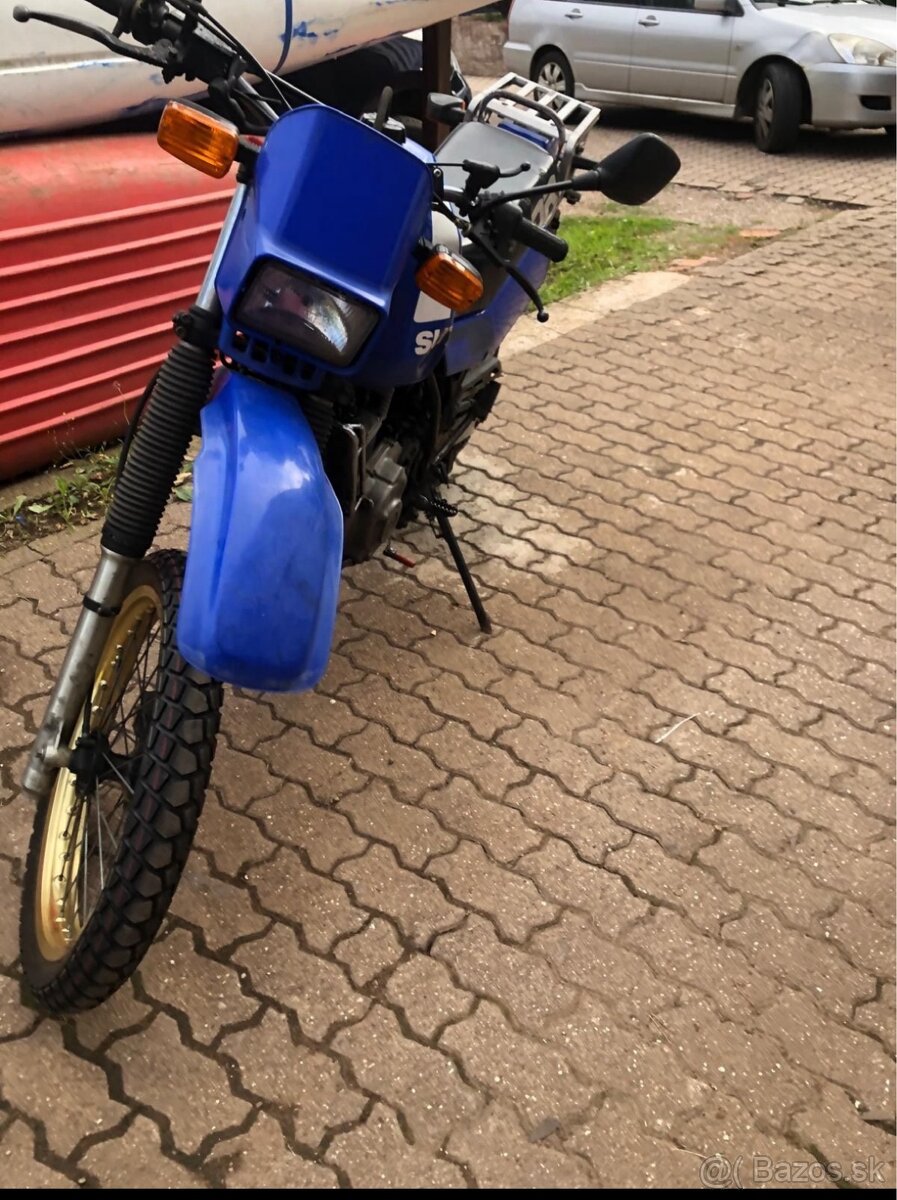 Suzuki DR 650 - 2