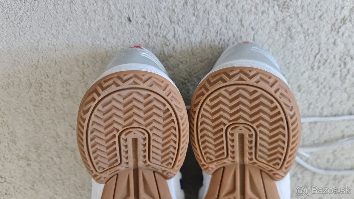 Halovky Adidas v. 41 - 2